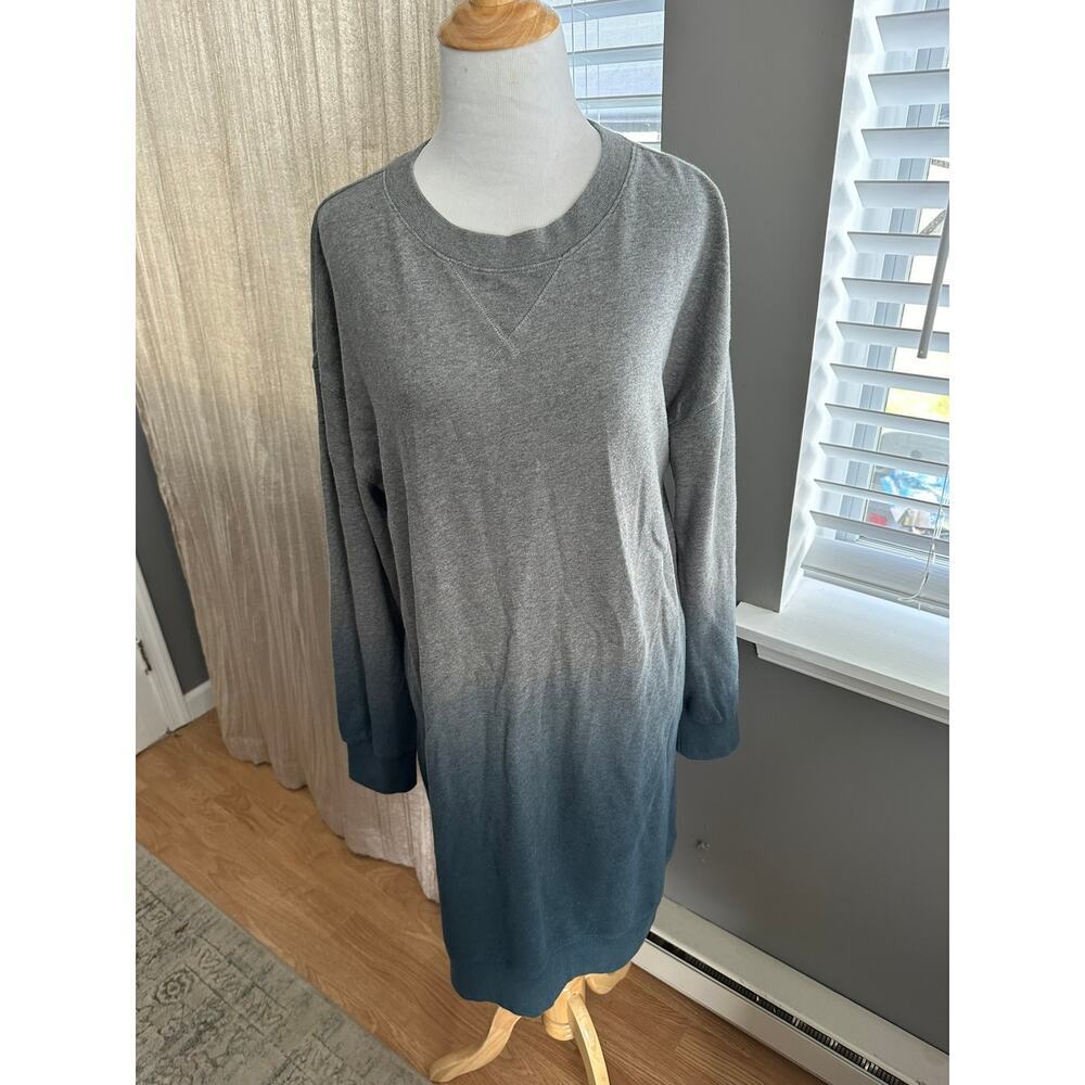 New Medium Old Navy sweater dress